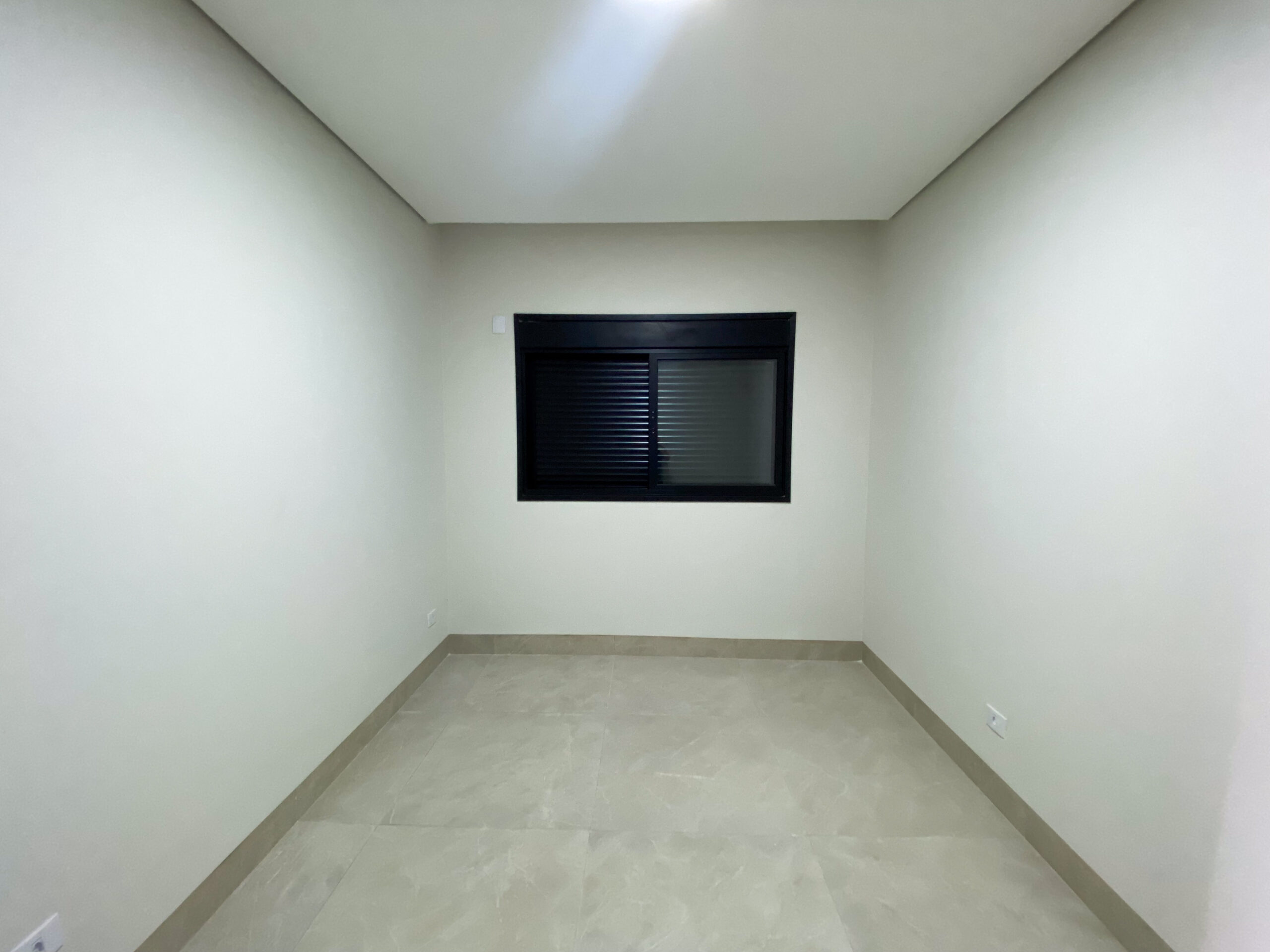 20240104_141600613_iOS