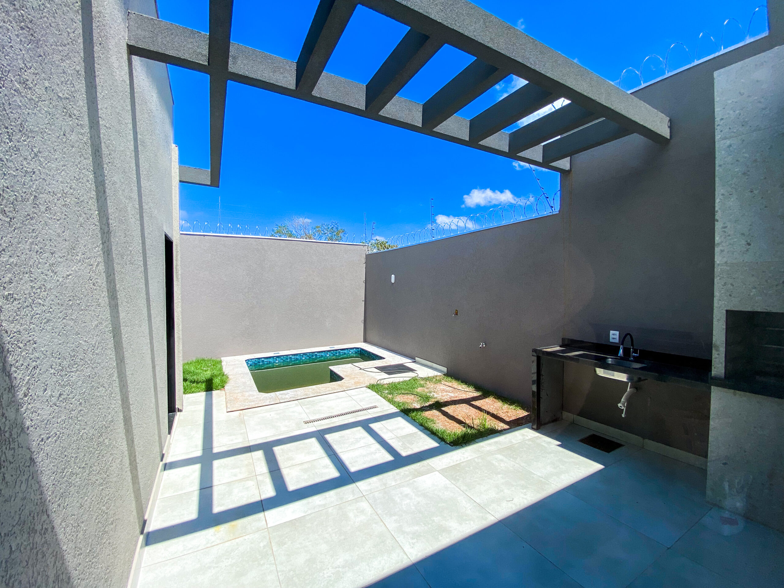 20240104_141826261_iOS