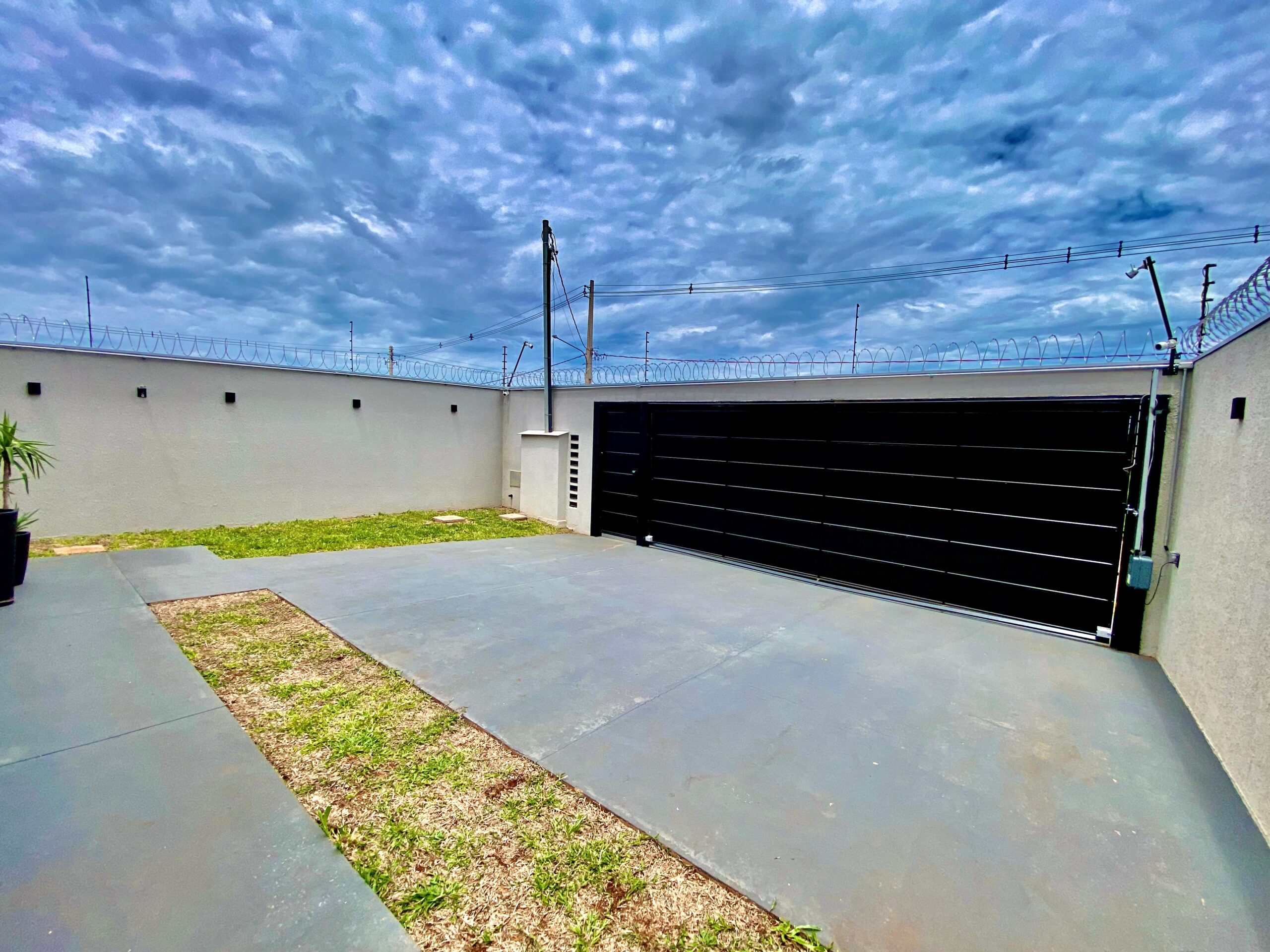 WhatsApp Image 2024-11-21 at 14.51.07 (1)